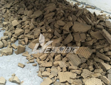 如何解决中水回用污泥的含水量高的问题？